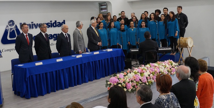 Posesión de César Vallejo Mejía - rector